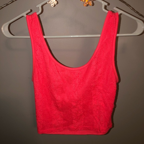 Crop Top - Picture 1 of 3